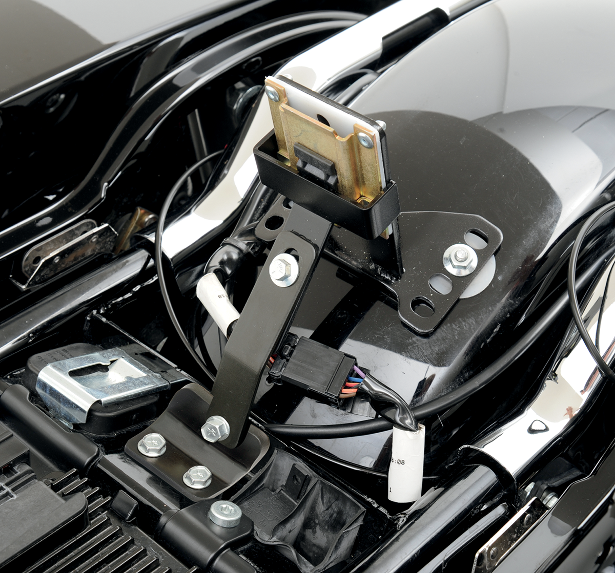 Backrest Mount - FL 1999 - 2020