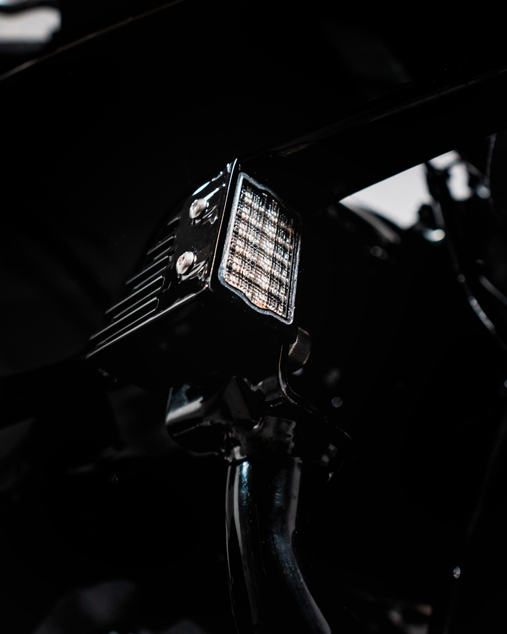 LED Turn Signals - Front - Gloss Black 2022 - 2025