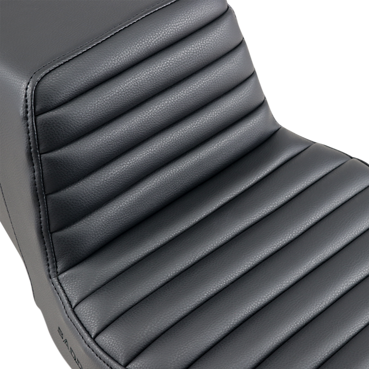 Step-Up Seat - Front Tuck-n-Roll - Black - FLHR/FLHX 1997 - 2007