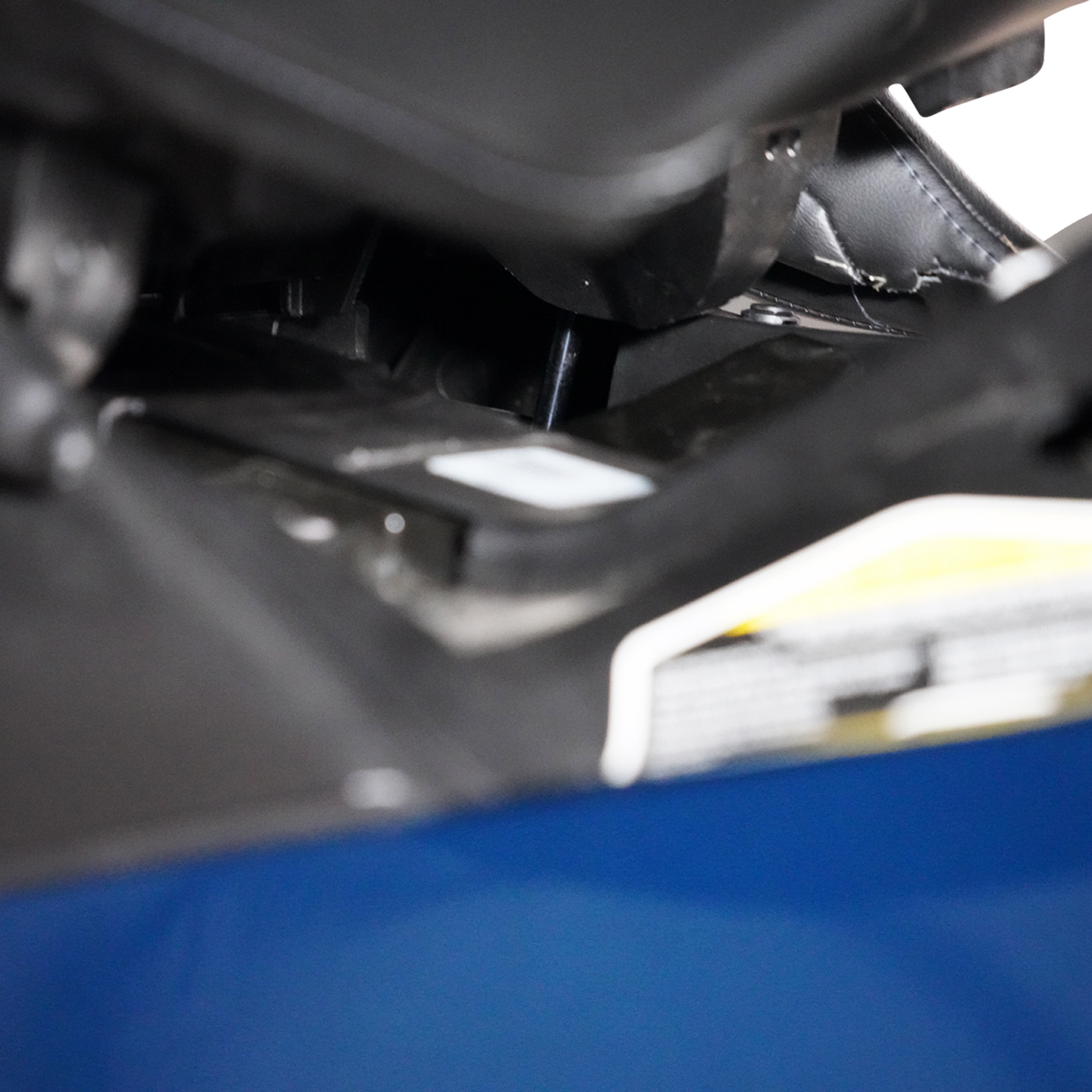 Seat Shock - Spyder RT \'10-\'19 2010 - 2019