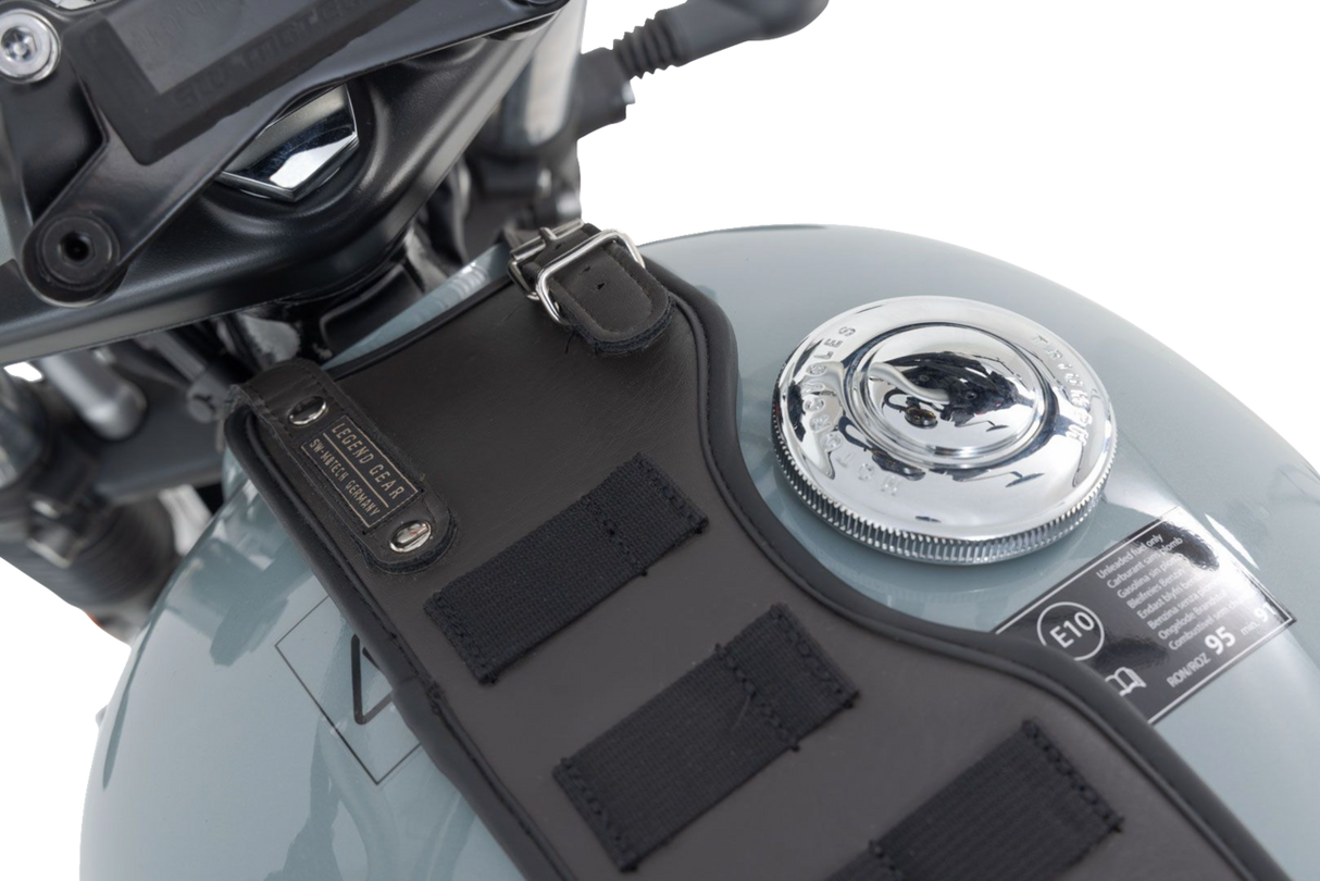 Legend Gear Tank Strap System - with LA3 Smartphone Bag - Triumph 2016 - 2024