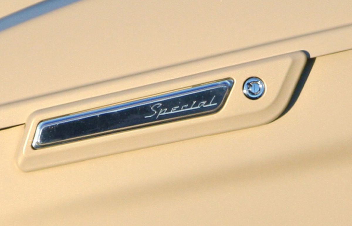 Saddlebag Hinge Inserts - Latch - FL \'14-\'23 2014 - 2023