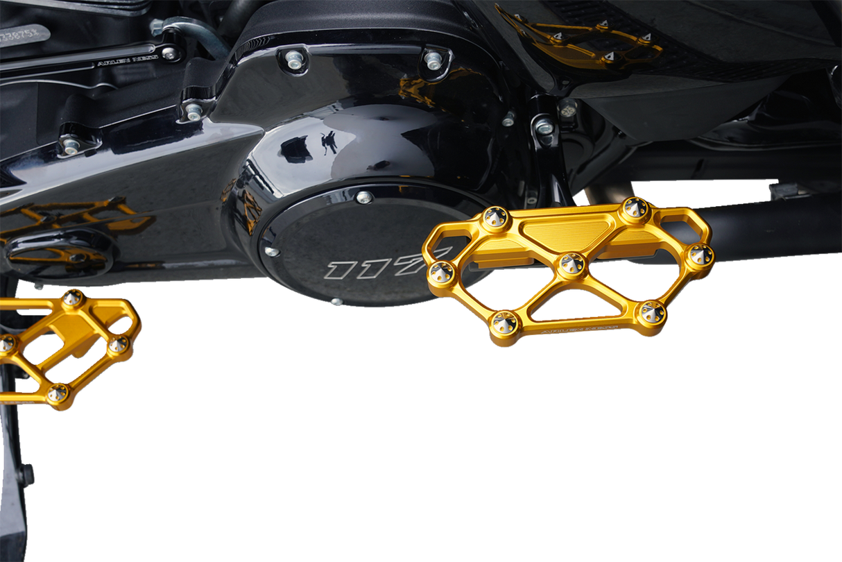 Diamond Floorboards - Passenger - Gold 2005 - 2025