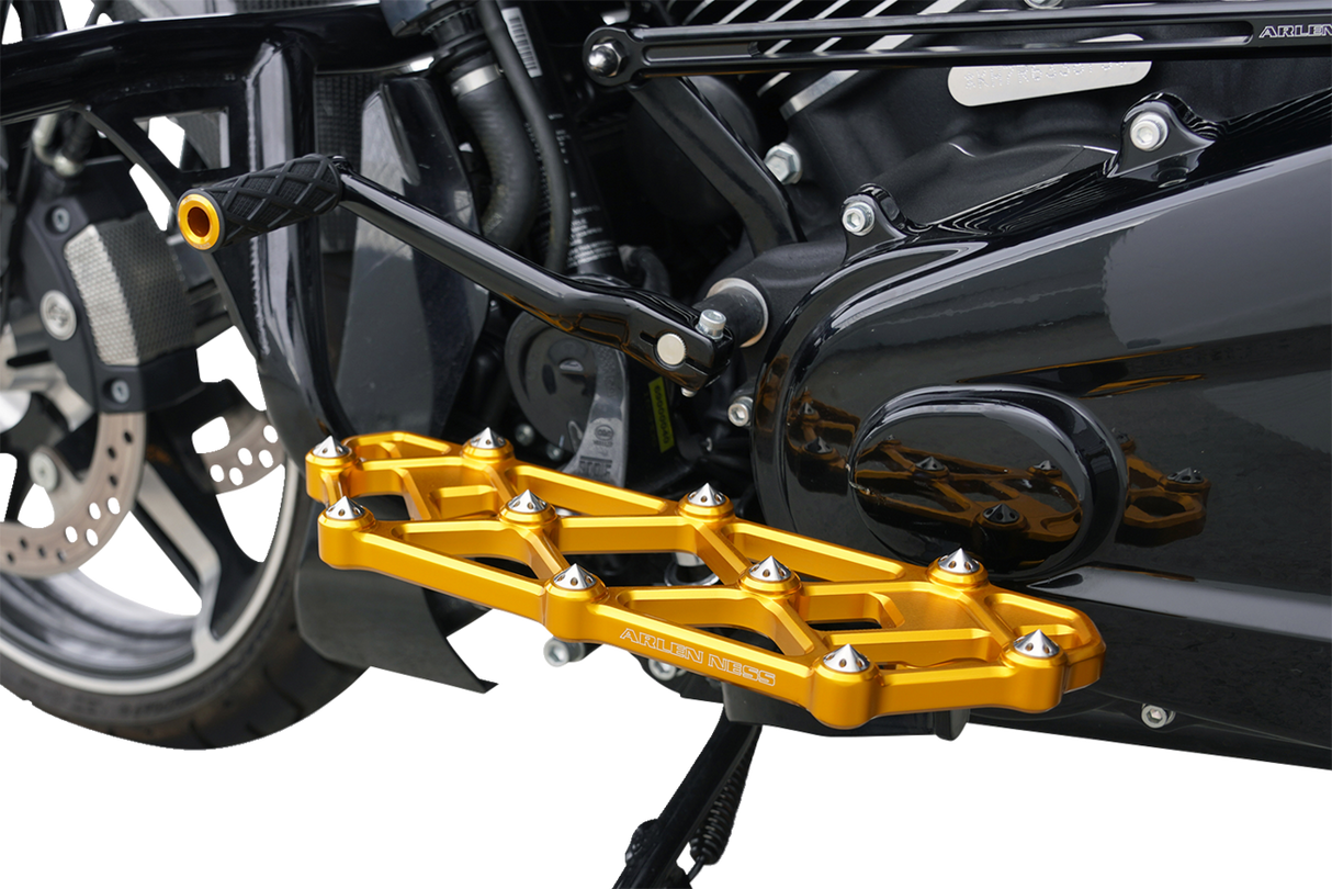 Diamond Floorboards - Driver - Gold 1982 - 2025