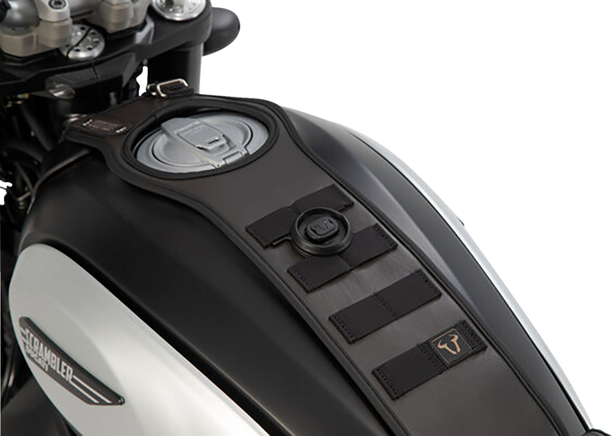 Legend Gear Tank Strap System - with LA1 Accessory Bag - BMW \'14-\'23 2014 - 2023