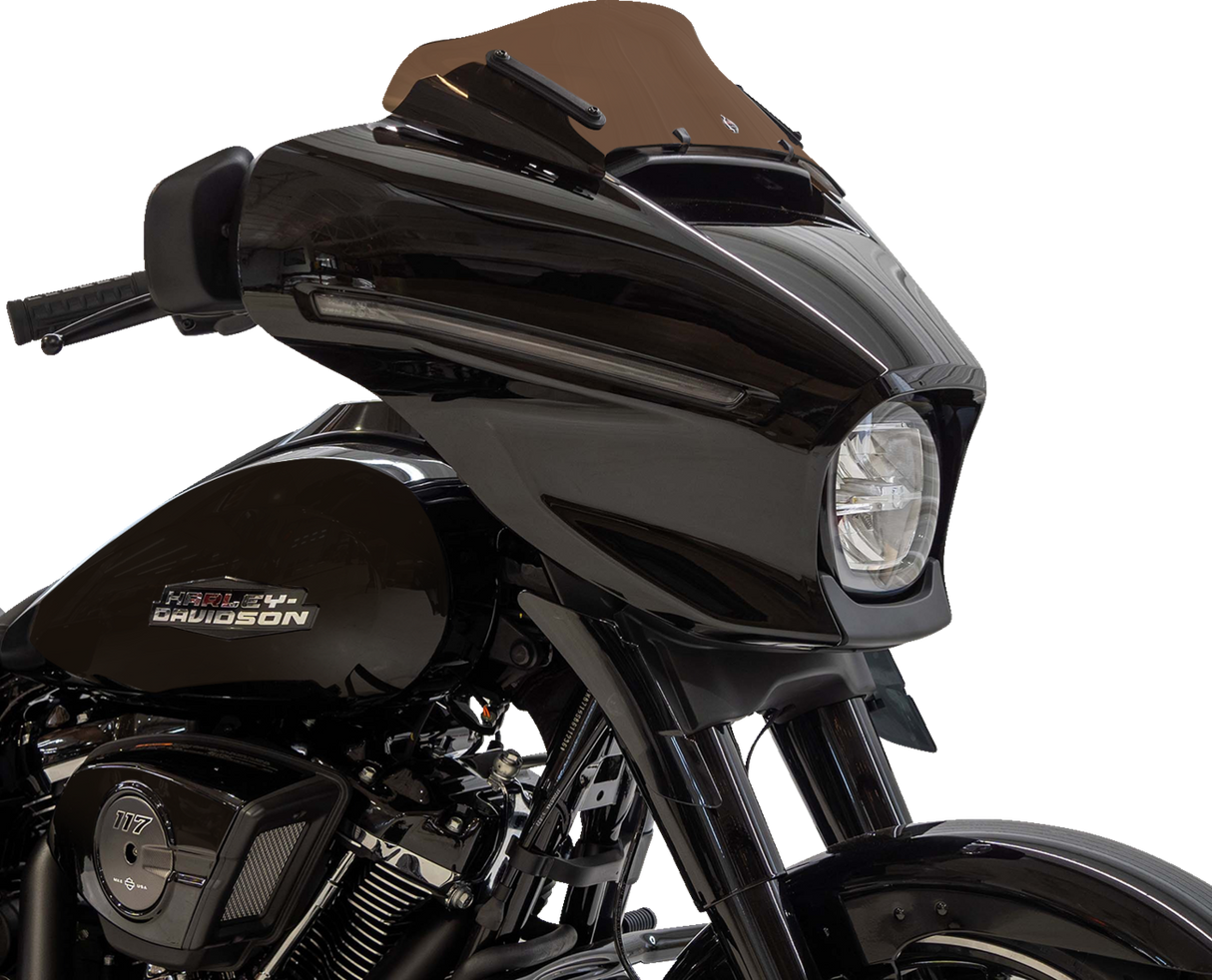 Kolor Flare™ Windshield - 6-1/2\" - Bronze - FLHX 2023 - 2025