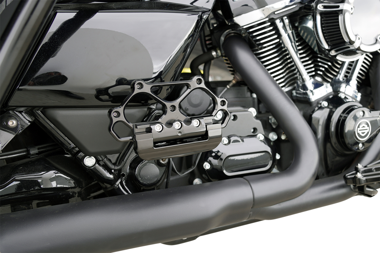 Diamond Floorboards - Passenger - Black 1982 - 2025