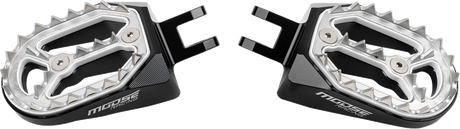 Qualifier Footpeg - Standard - Suzuki 2000 - 2024