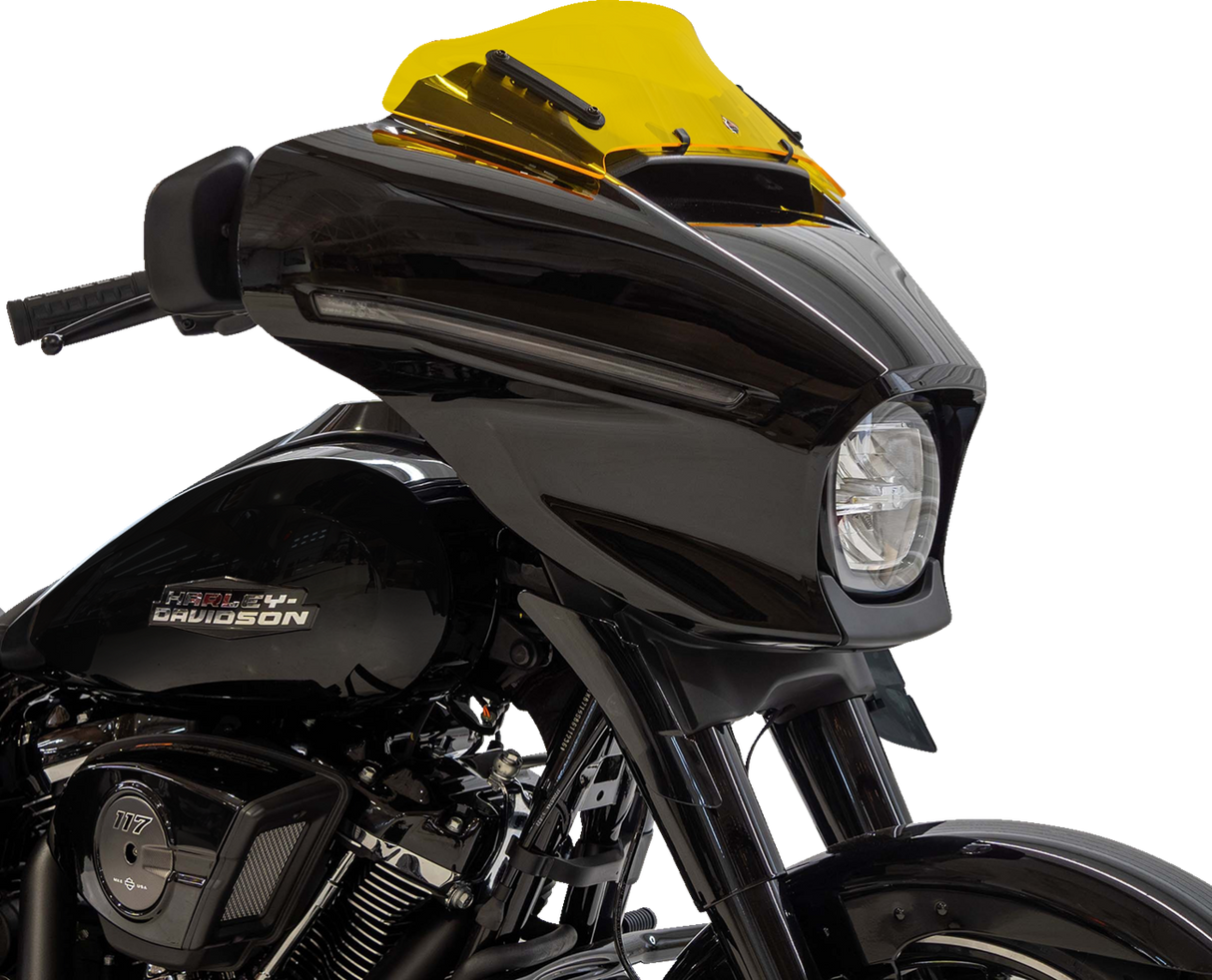 Kolor Flare™ Windshield - 6-1/2\" - Yellow - FLHX 2023 - 2025