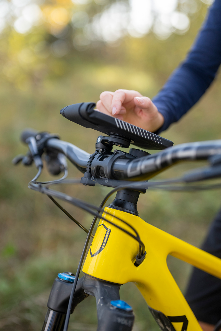 Universal Case Holder Kit - Black