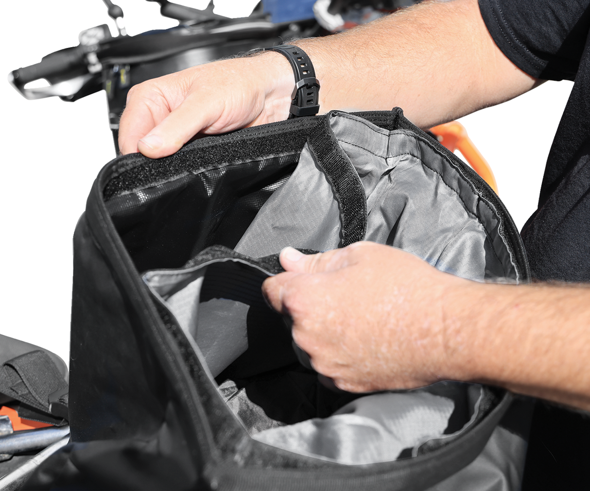 Trails End Adventure Saddlebags - Black