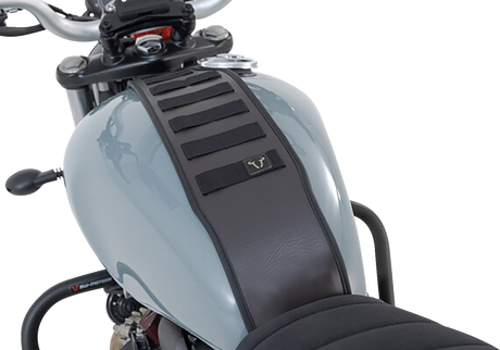 Legend Gear Tank Strap System - with LA2 Accessory Bag - Triumph \'16-\'24 2016 - 2024