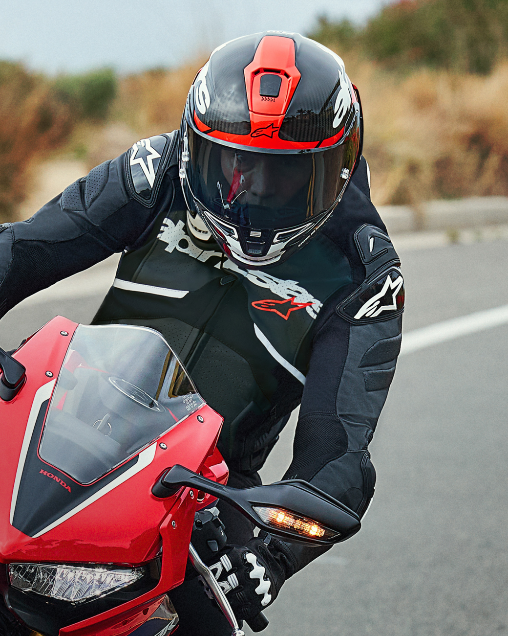 Supertech R10 Helmet - Element - Carbon/Red/White - Small