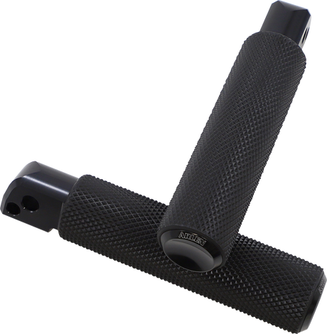 Passenger Knurled Footpegs - Black - FLDE 2018 - 2020