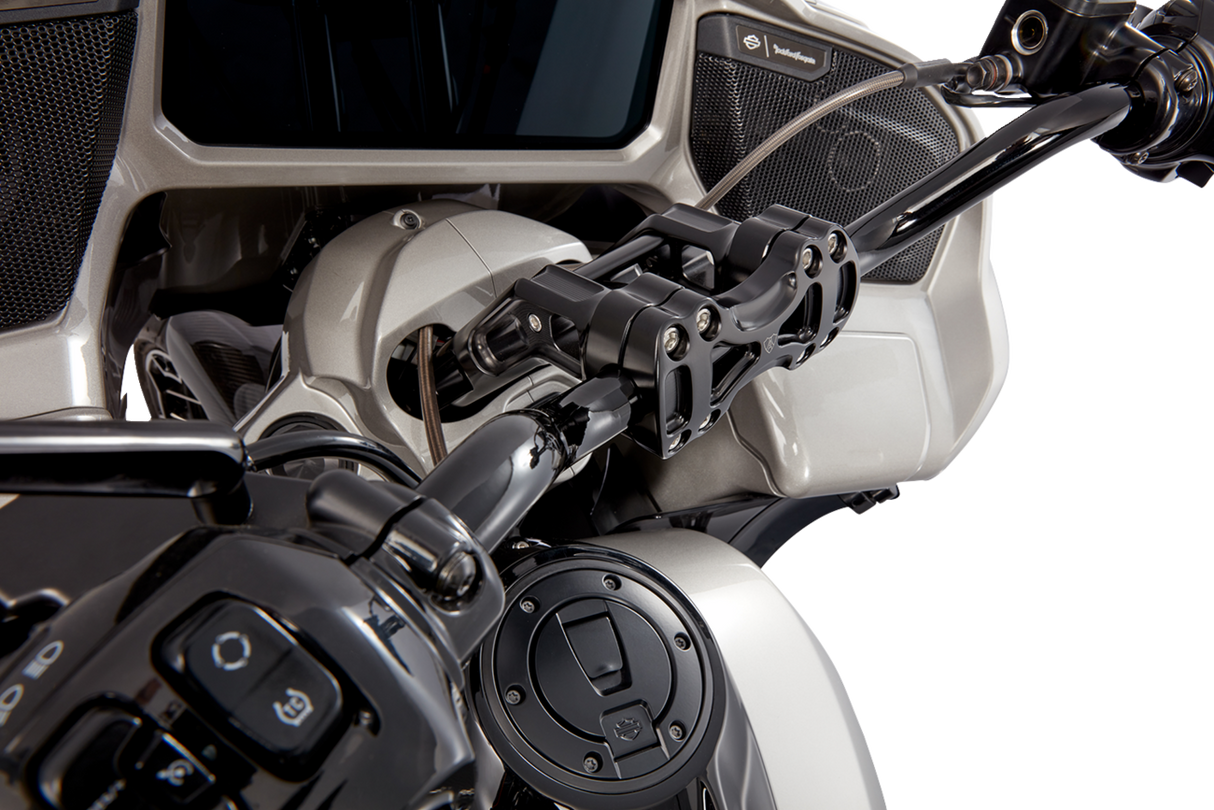 Method Kickback Handlebar Riser - 10\" - Black